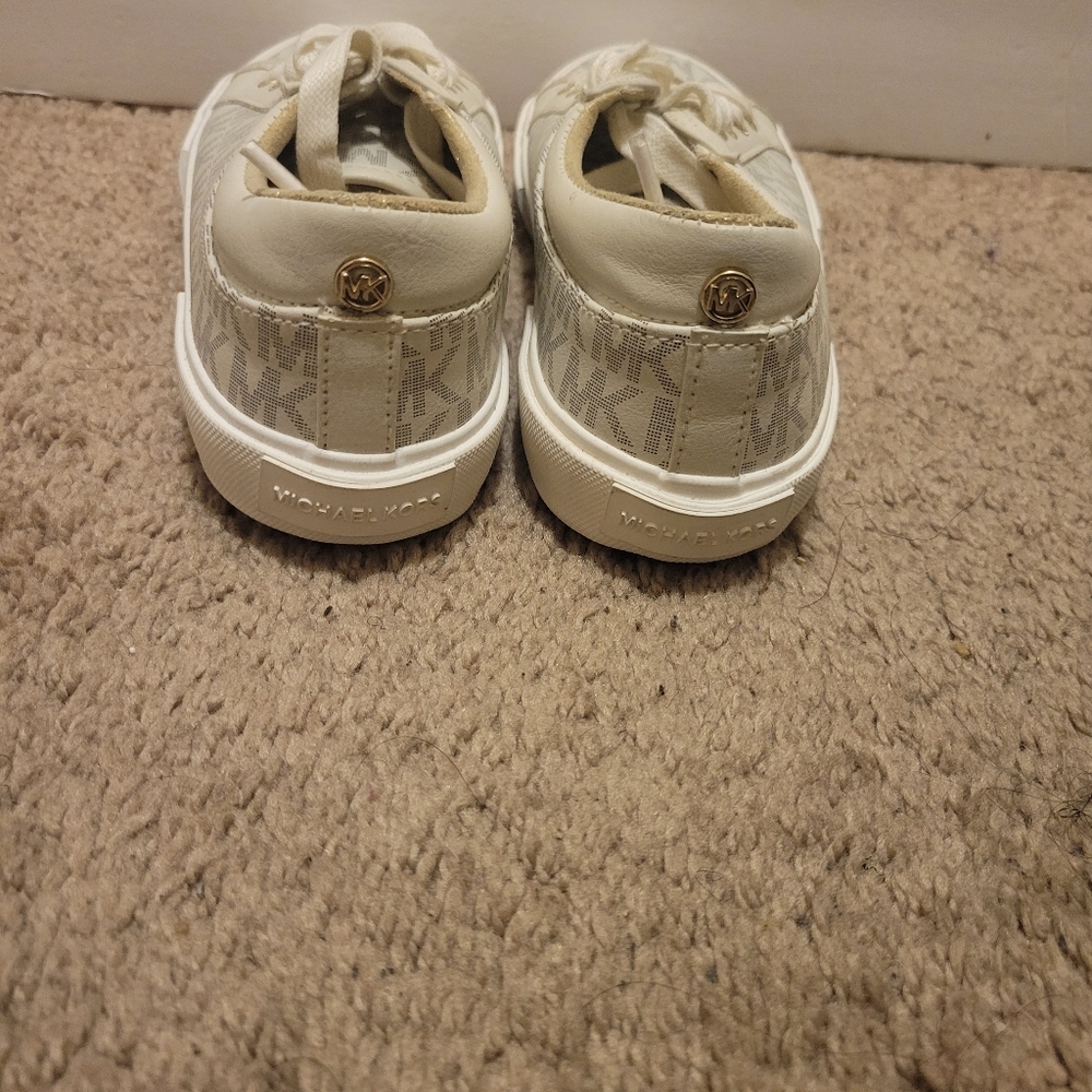 michael kors sneakers size 2 kids